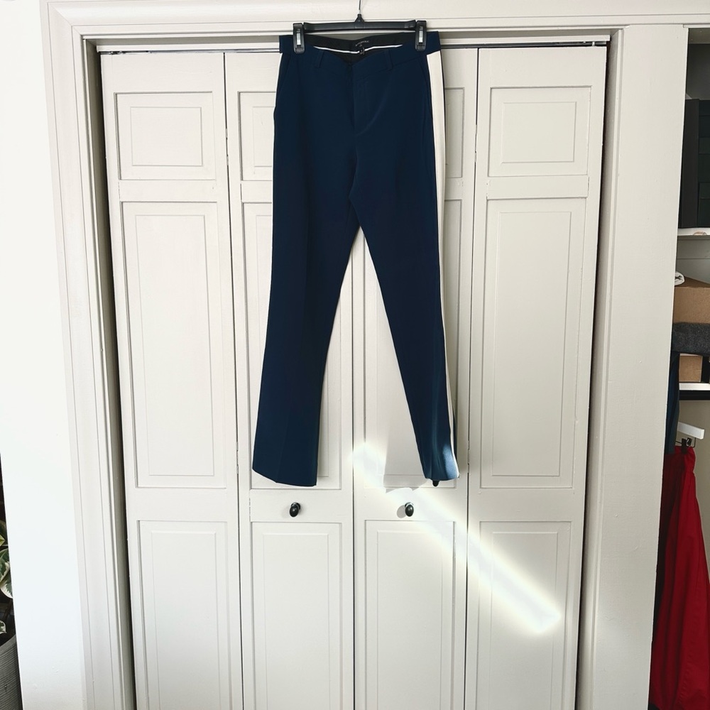 Banana Republic Factory Women's Navy with ivory stripe Pants
